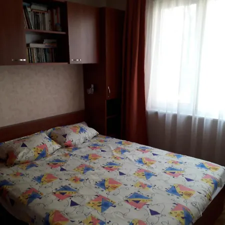 Family Style, Main Street, 20 Minutes From The Sea Апартамент Бургас