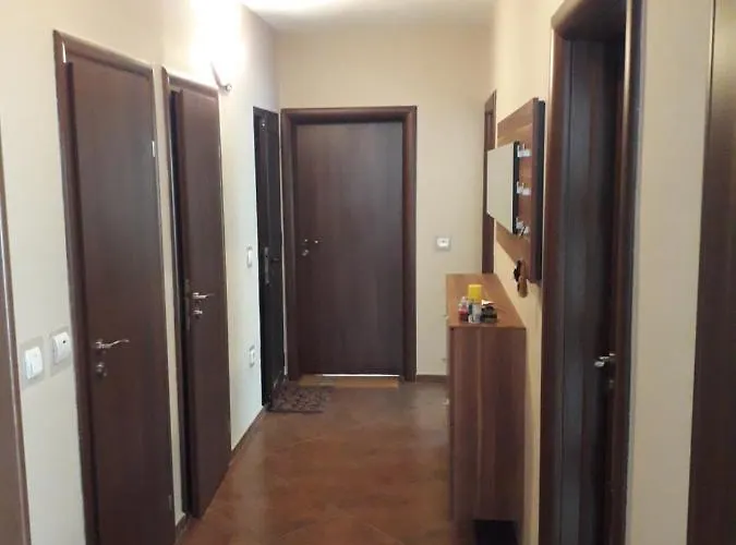 Apartman Family Style, Main Street, 20 Minutes From The Sea Burgasz