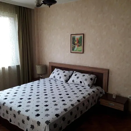 Family Style, Main Street, 20 Minutes From The Sea Lejlighed Burgas City