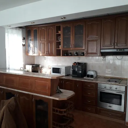 Lejlighed Family Style, Main Street, 20 Minutes From The Sea *